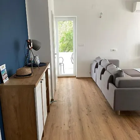 Seaview Sia * Vantacici