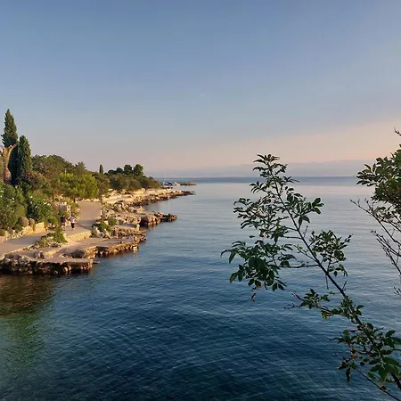 Seaview Sia Vantacici